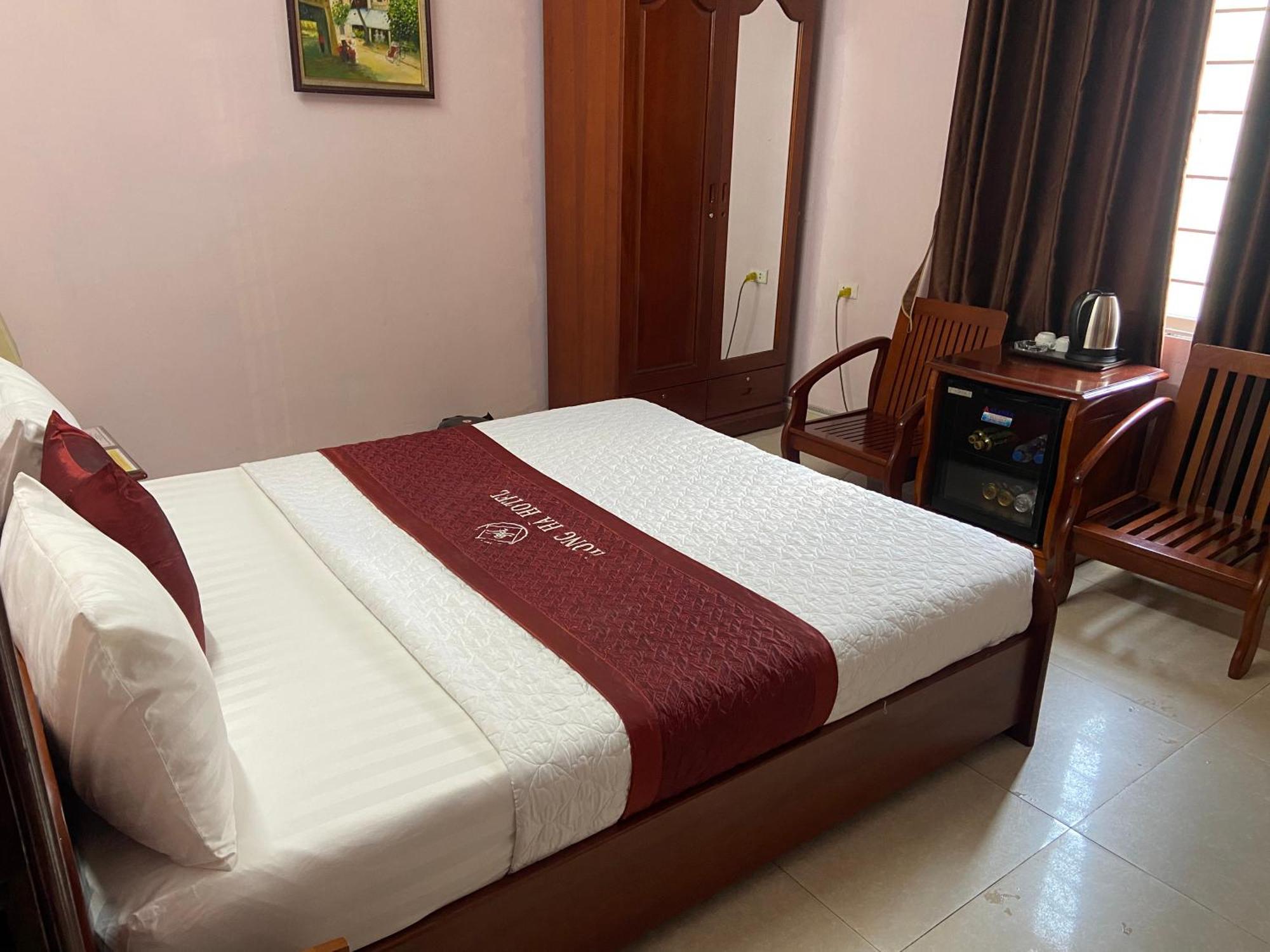 Hong Ha Airport Hotel Thach Loi Bagian luar foto